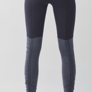 Lululemon wunder under leggings stirrups